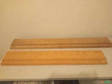 Marcos para porta de madeira Imagem Marcos para porta de madeira