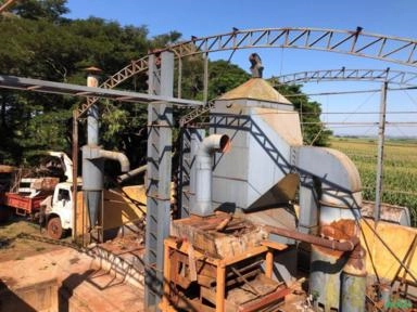 Imagem Elevador de 10 metros / 12 metros / 15 metros Imagem Elevador de 10 metros / 12 metros / 15 metros