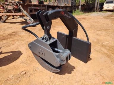 Garra Florestal para trator Carga Max 5000Kg Imagem Garra Florestal para trator Carga Max 5000Kg