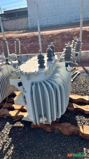 Transformador Trifásico 225KVA 13800V 380/220V Tipo Óleo Transformador Trifásico 225KVA 13800V 380/220V Tipo Óleo