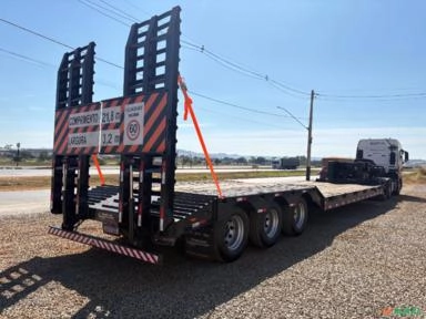 Prancha Carrega Tudo 03 eixos Pescoço Removível 2025 Seminova Imagem Prancha Carrega Tudo 03 eixos Pescoço Removível 2025 Seminova