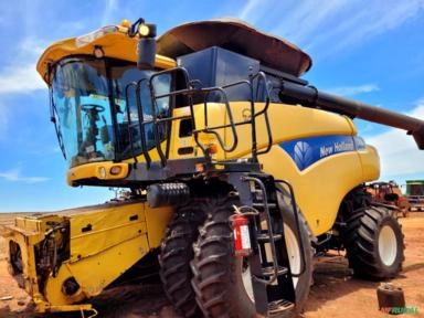 Imagem Colheitadeira NH CR 9060 Ano 2011 Imagem Colheitadeira NH CR 9060 Ano 2011