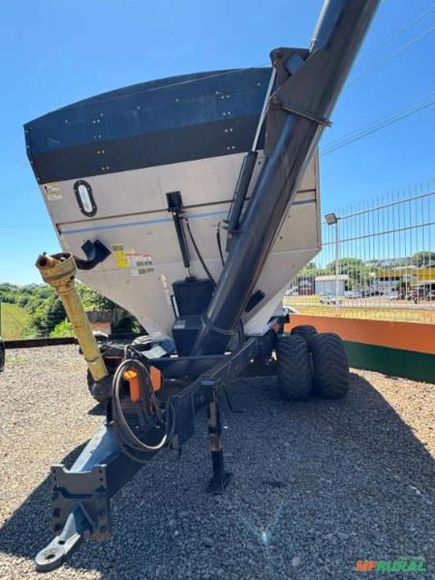 Imagem Graneleira GTS Multiuso 16.000 Ano 2017 Imagem Graneleira GTS Multiuso 16.000 Ano 2017