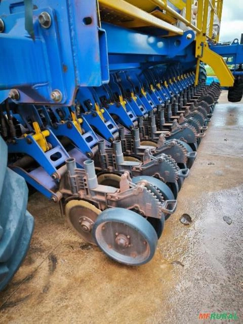 Imagem Semeadora Tatu STM 7400 Ano 2018 33 L Imagem Semeadora Tatu STM 7400 Ano 2018 33 L