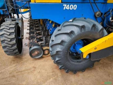 Imagem Semeadora Tatu STM 7400 Ano 2018 33 L Imagem Semeadora Tatu STM 7400 Ano 2018 33 L