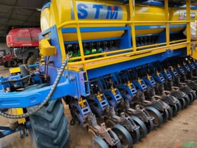 Imagem Semeadora Tatu STM 7400 Ano 2018 33 L Imagem Semeadora Tatu STM 7400 Ano 2018 33 L