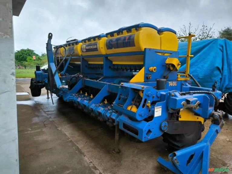 Semeadora Tatu STM 7400 Ano 2018 33 L Imagem Semeadora Tatu STM 7400 Ano 2018 33 L