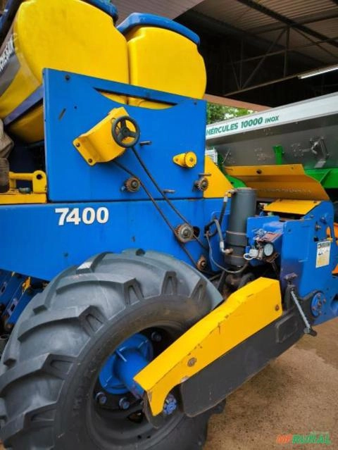 Imagem Semeadora Tatu STM 7400 Ano 2018 33 L Imagem Semeadora Tatu STM 7400 Ano 2018 33 L