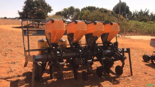 Imagem Plantadeira Valtra BP 503 Ano 2014 Imagem Plantadeira Valtra BP 503 Ano 2014