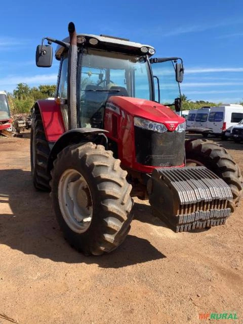 Trator Massey Ferguson MF 6713 Ano 2023 Imagem Trator Massey Ferguson MF 6713 Ano 2023
