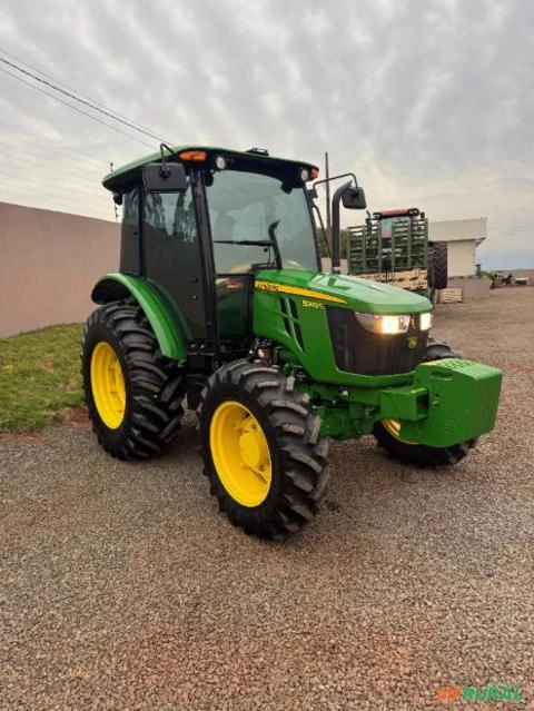 Trator John Deere 5080E Ano 2023 Imagem Trator John Deere 5080E Ano 2023