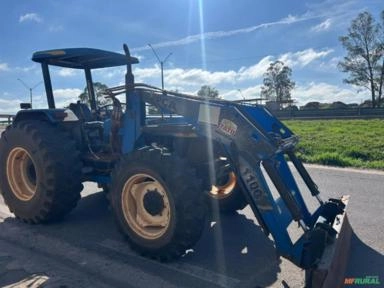 Trator NH 7630 Imagem Trator NH 7630