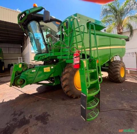 Colheitadeira John Deere JD S550 Ano 2023 Imagem Colheitadeira John Deere JD S550 Ano 2023