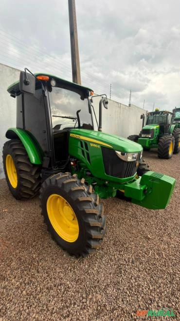 Trator John Deere 5080E Ano 2023 Imagem Trator John Deere 5080E Ano 2023