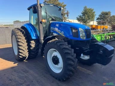 Trator New Holland T6.130 Ano 2014 Imagem Trator New Holland T6.130 Ano 2014