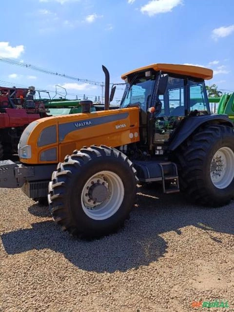 Trator Valtra BH 165 Ano 2013 Imagem Trator Valtra BH 165 Ano 2013