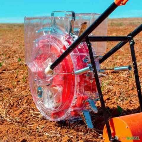 Plantadeira Adubadora de Empurrar Imagem Plantadeira Adubadora de Empurrar