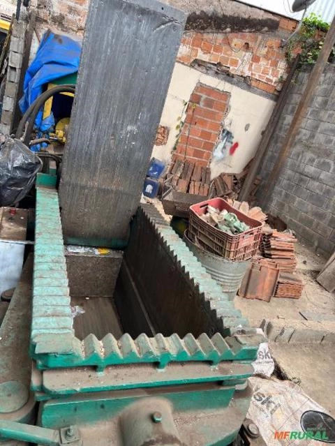 Imagem Prensa hidráulica Imagem Prensa hidráulica