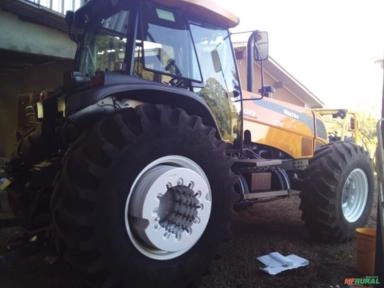 Imagem Trator Valtra/Valmet BH 205 4x4 ano 11 Imagem Trator Valtra/Valmet BH 205 4x4 ano 11