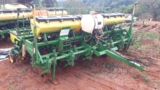 PLANTADEIRA JOHN DEER 1100 12 LINHAS DE 50 CM COM MICRON 2014/2014 Imagem PLANTADEIRA JOHN DEER 1100 12 LINHAS DE 50 CM COM MICRON 2014/2014