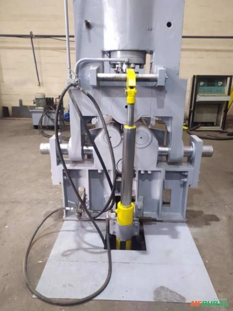 CALANDRA HIDRAULICA CHAPA 20mm INICIAL 12mm Imagem CALANDRA HIDRAULICA CHAPA 20mm INICIAL 12mm