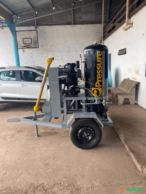 COMPRESSOR TRATORIZADO 25 PES Imagem COMPRESSOR TRATORIZADO 25 PES