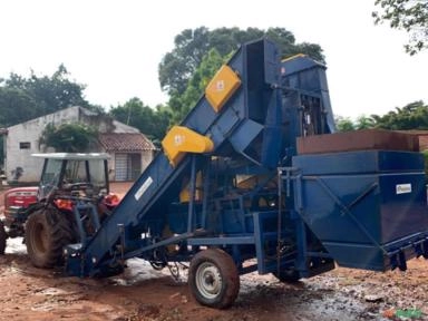 Imagem Pinhalense Arabica 1 - Recolhedora de café Imagem Pinhalense Arabica 1 - Recolhedora de café