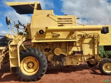 Imagem Colheitadeira New Holland 4040 Imagem Colheitadeira New Holland 4040