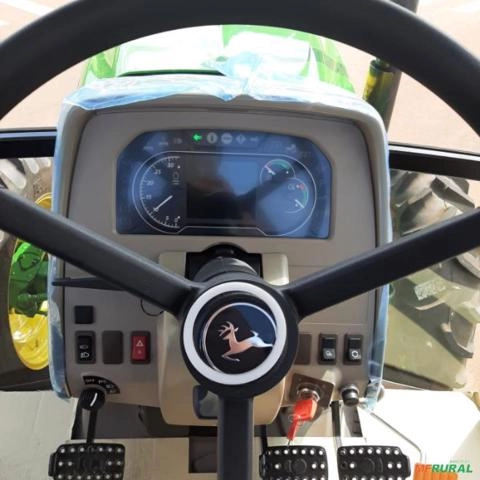 Imagem Trator John Deere 6100 J 4x4 ano 22 Imagem Trator John Deere 6100 J 4x4 ano 22