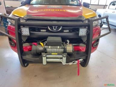 quebra mato com base de guincho para pick ups jipes e suvs Imagem quebra mato com base de guincho para pick ups jipes e suvs