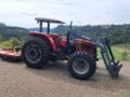 Trator Massey Ferguson 4292 com concha Imagem Trator Massey Ferguson 4292 com concha