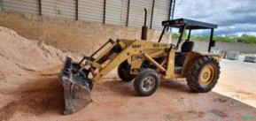 Trator Outros Massey Ferguson 4x2 ano 11