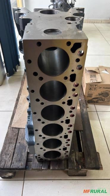 Bloco de Motor Cummins 6 Cilindros Mecânico 5.9 Imagem Bloco de Motor Cummins 6 Cilindros Mecânico 5.9