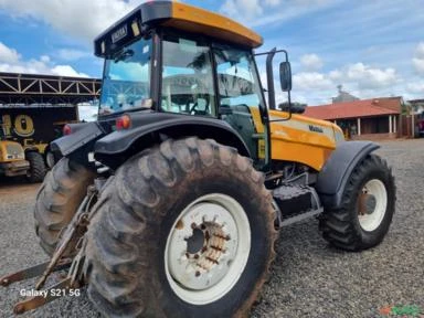 Vende-se Valtra BH165 (4x4) 165cv  - Ano 2013