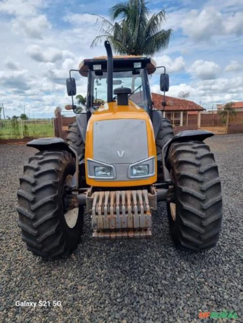 Vende-se Valtra BH165 (4x4) 165cv  - Ano 2013