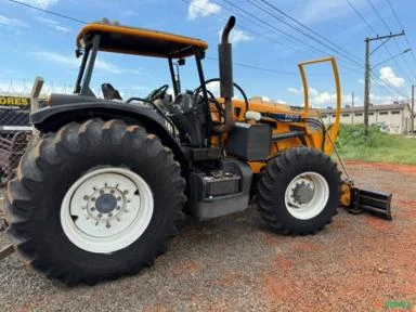 Vende-se Valtra BH145 (G3) (4x4) 150cv  - Ano 2014