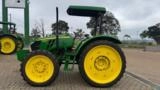 Trator John Deere 5080E (4x4) 80cv  - Ano 2023 Imagem Trator John Deere 5080E (4x4) 80cv  - Ano 2023