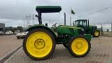 Trator John Deere 5080E (4x4) 80cv  - Ano 2023 Imagem Trator John Deere 5080E (4x4) 80cv  - Ano 2023