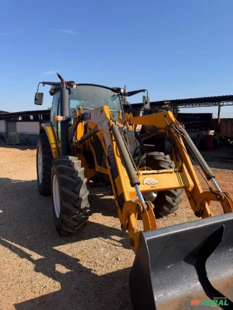 Imagem Trator Valtra A104 (4x4) 105cv  - Ano 2019 Imagem Trator Valtra A104 (4x4) 105cv  - Ano 2019