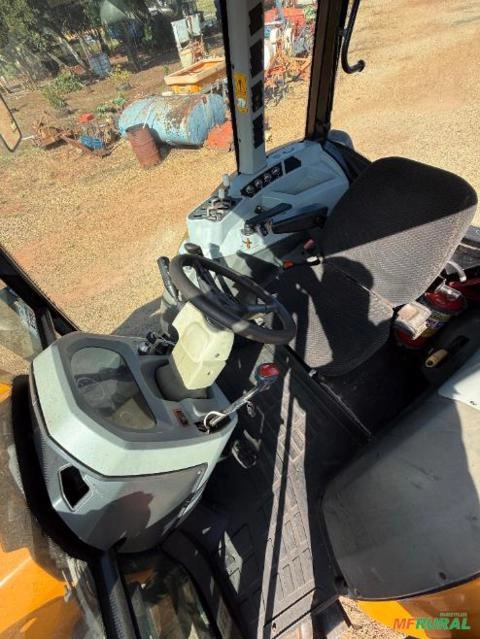 Imagem Trator Valtra A104 (4x4) 105cv  - Ano 2019 Imagem Trator Valtra A104 (4x4) 105cv  - Ano 2019