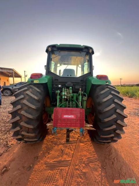 Imagem Trator John Deere 6115J (4x4) 115cv  - Ano 2018 Imagem Trator John Deere 6115J (4x4) 115cv  - Ano 2018