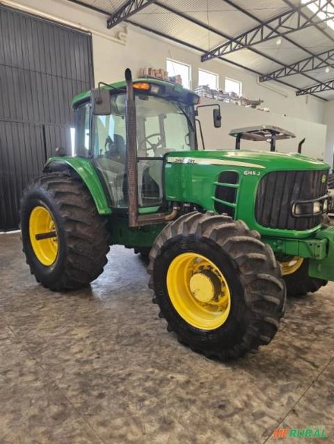 Trator John Deere 6145J (4x4) 145cv - Ano 2013 Imagem Trator John Deere 6145J (4x4) 145cv - Ano 2013