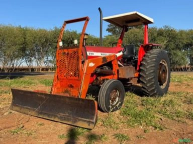 Trator Massey Ferguson 292 (4x2) 105cv - Ano 1989 Imagem Trator Massey Ferguson 292 (4x2) 105cv - Ano 1989