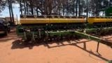 Plantadeira John Deere  - Modelo: CCS 2126  - Ano 2012 Imagem Plantadeira John Deere  - Modelo: CCS 2126  - Ano 2012