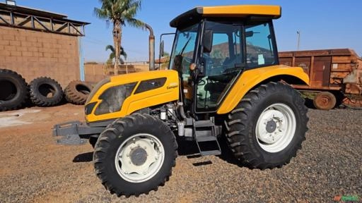 Imagem Trator Valtra A800R (4x4) 80cv   - Ano 2021 Imagem Trator Valtra A800R (4x4) 80cv   - Ano 2021