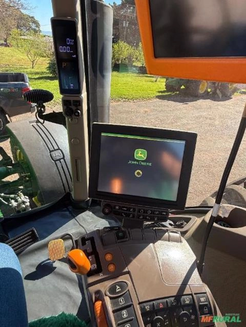 Imagem Trator John Deere 8295R (4x4) 295cv  - Ano 2021 Imagem Trator John Deere 8295R (4x4) 295cv  - Ano 2021
