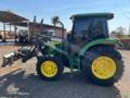 Trator John Deere 5080E (4x4) 80cv  - Ano 2022 Imagem Trator John Deere 5080E (4x4) 80cv  - Ano 2022