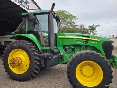 John Deere 7200J (4x4) 200cv - Ano 2017 Imagem John Deere 7200J (4x4) 200cv - Ano 2017