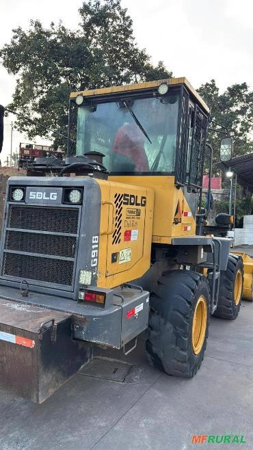 Imagem Pá Carregadeira SDLG - Modelo: 918 4x4  - Ano 2014 Imagem Pá Carregadeira SDLG - Modelo: 918 4x4  - Ano 2014