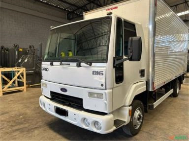 Imagem Caminhão Ford - Modelo: Cargo 816S - Ano 2013 Imagem Caminhão Ford - Modelo: Cargo 816S - Ano 2013